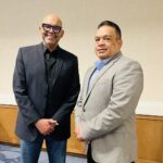 El director de la ONDA y Herb Payan.